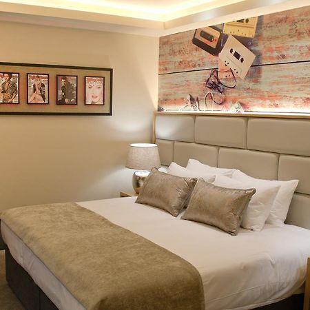 The Residence Hotel Голуэй Экстерьер фото
