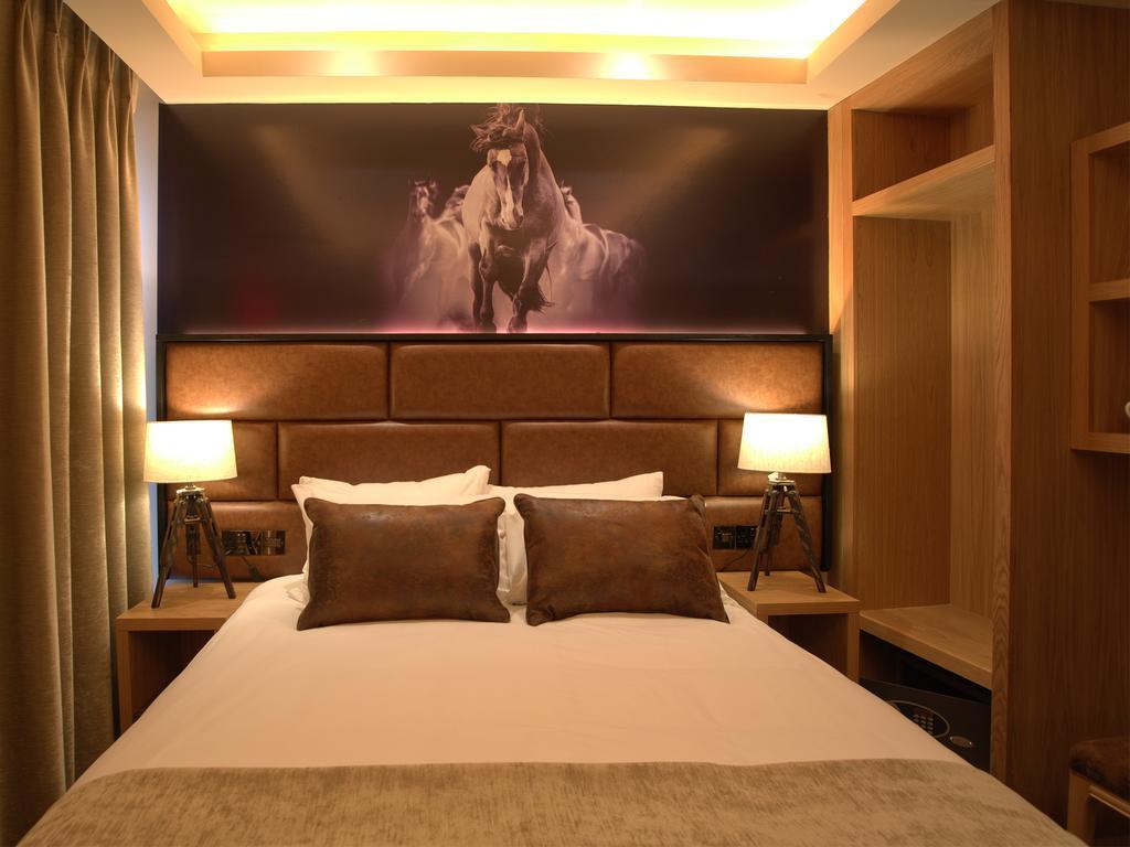 The Residence Hotel Голуэй Экстерьер фото