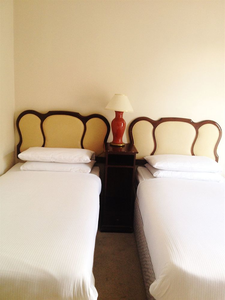 The Residence Hotel Голуэй Экстерьер фото