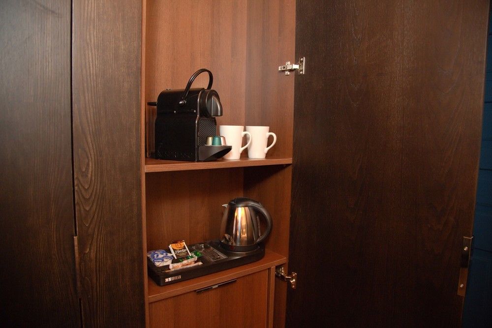 The Residence Hotel Голуэй Экстерьер фото